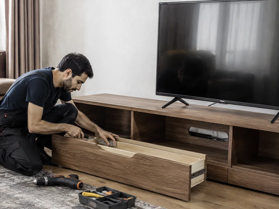 TV unit repair